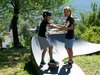 Due bambini in un pump track
